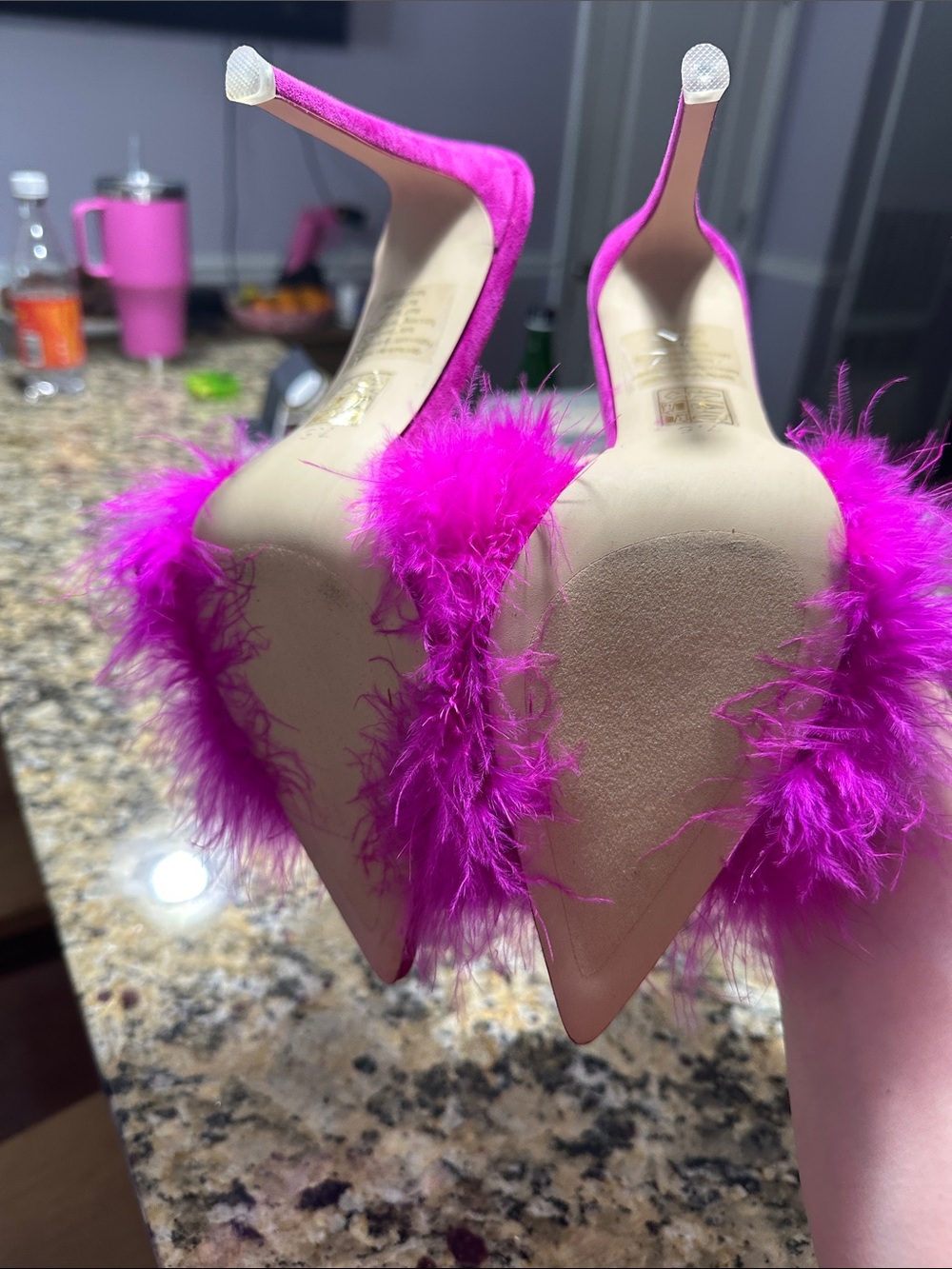 NEW Jeffrey Campbell Fuchsia Feather Slide Heels - Size 7.5 - Picture 4 of 8